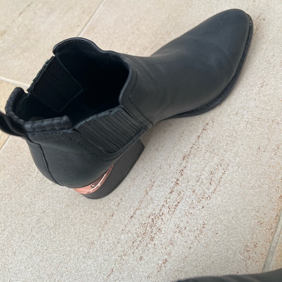 Alexander Wang booties - Picture 9 of 9